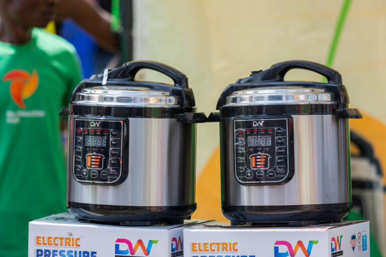 Supporting access to clean and efficient cooking