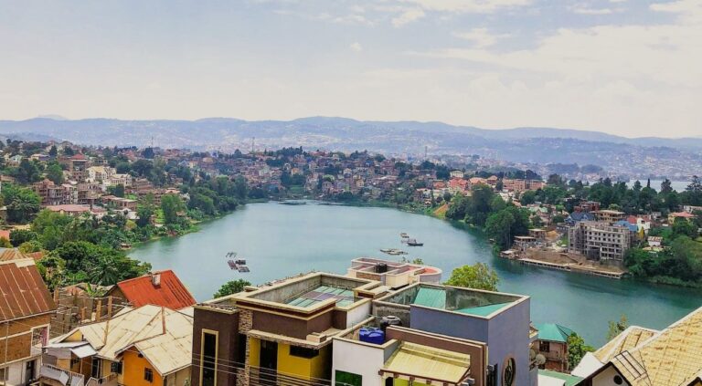Building urban resilience in Africa